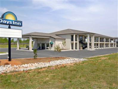 Days Inn Sandersville Εξωτερικό φωτογραφία
